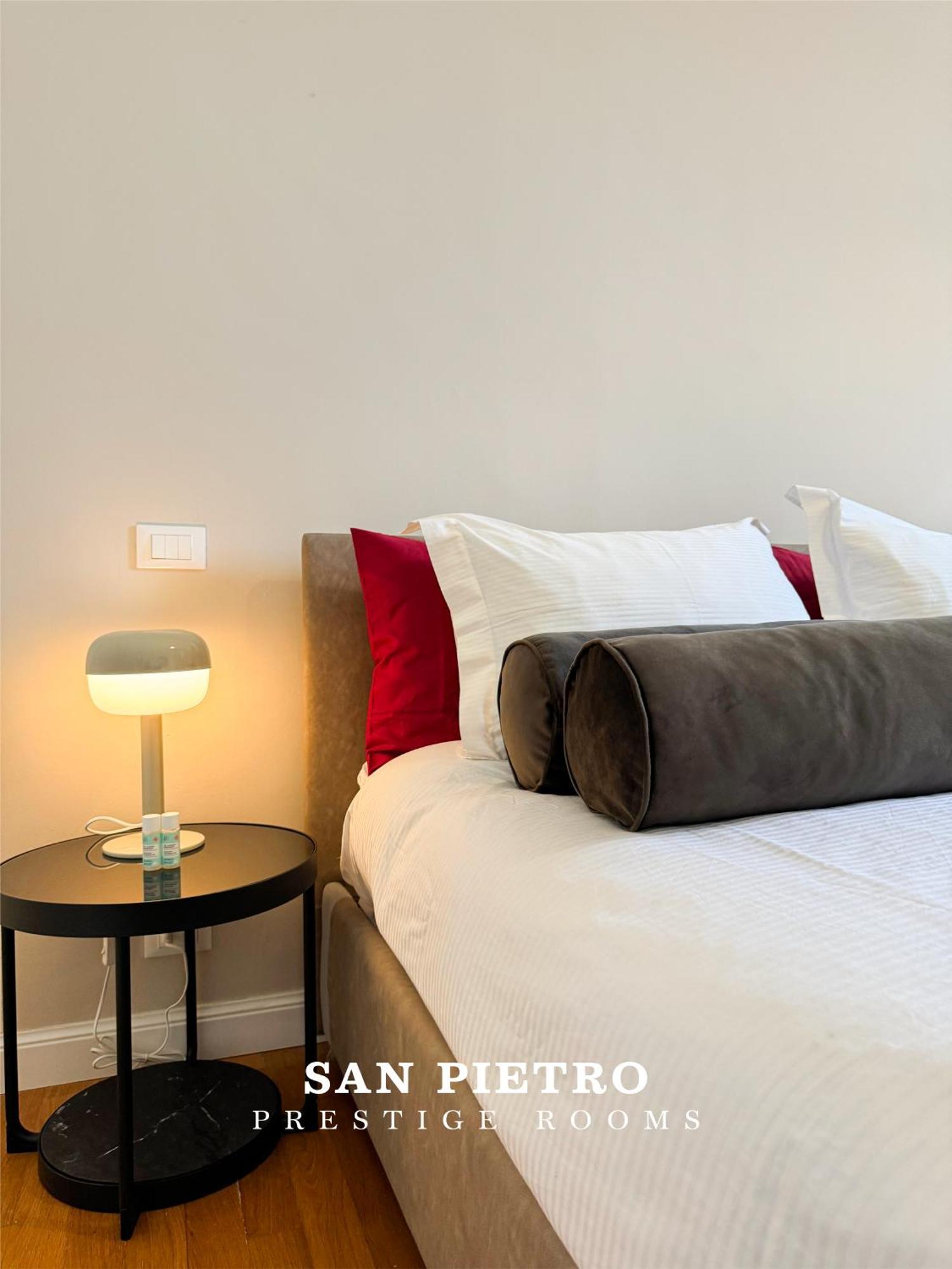 San Pietro Prestige Rooms Roma Esterno foto